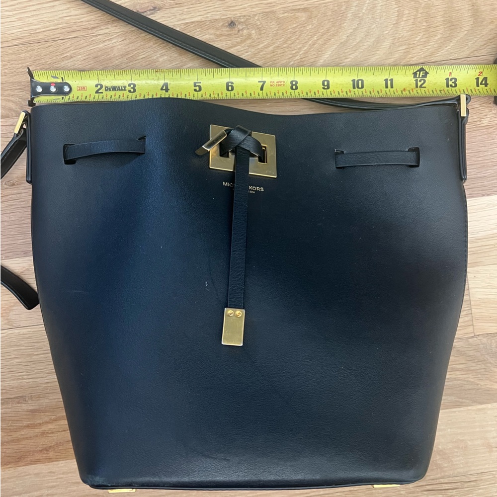 Black Micheal Kors Women's Bag - Picture 11 of 12